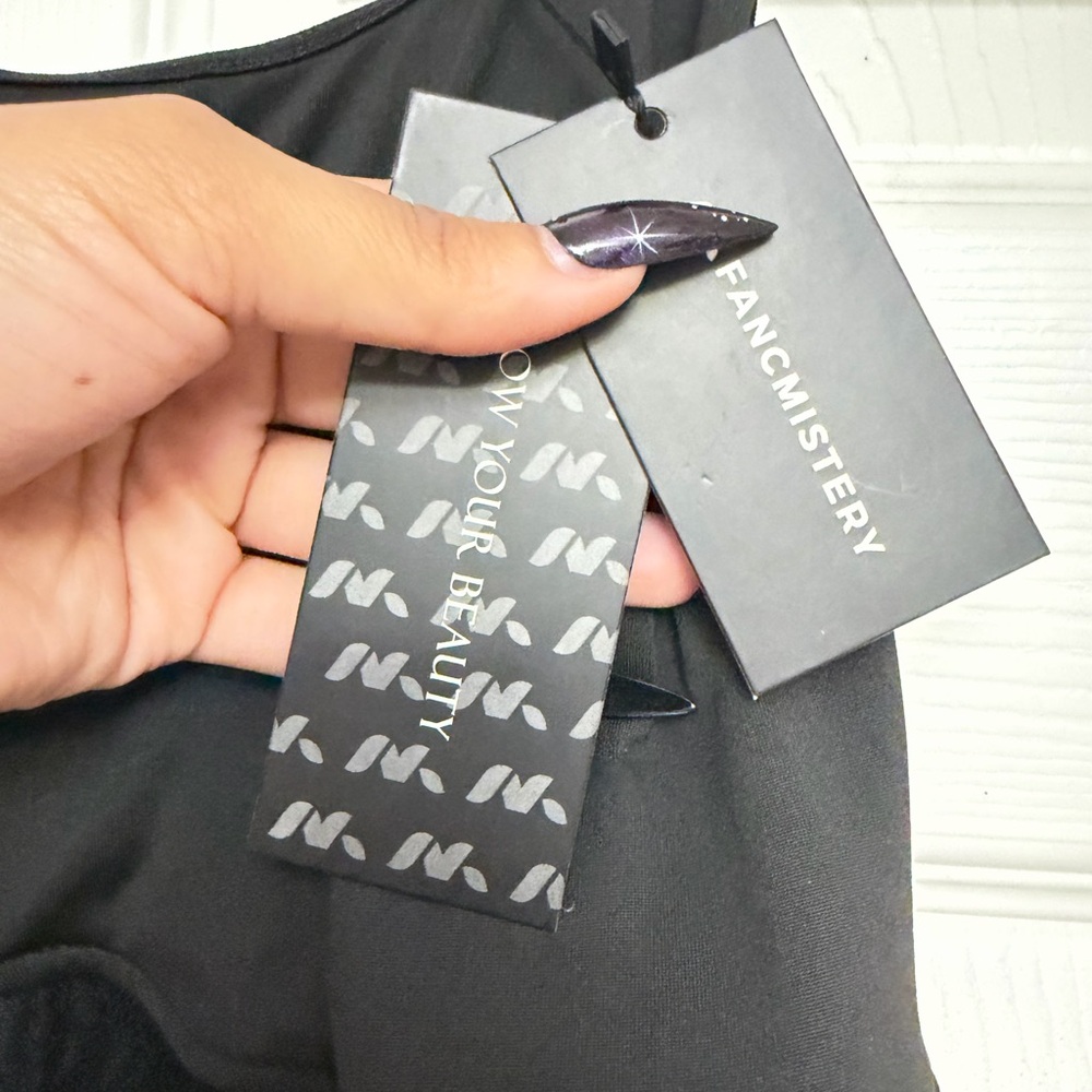 Black Sleeveless Ruched Midi Dress - Picture 3 of 5